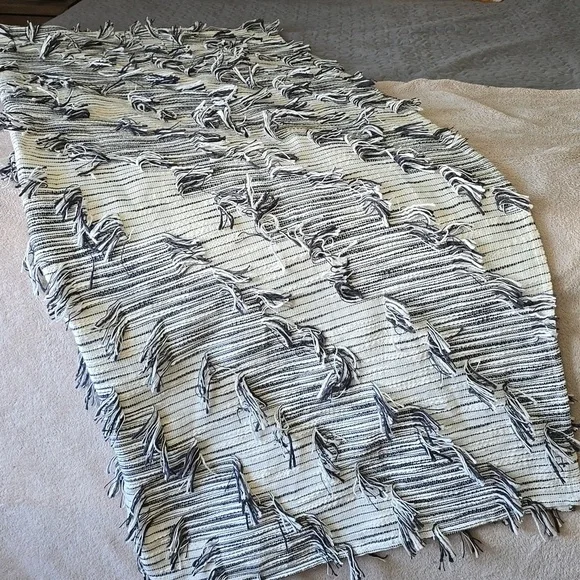 Anthropologie Boho 100% Cotton Fringe Throw| NWOT - Picture 4 of 9